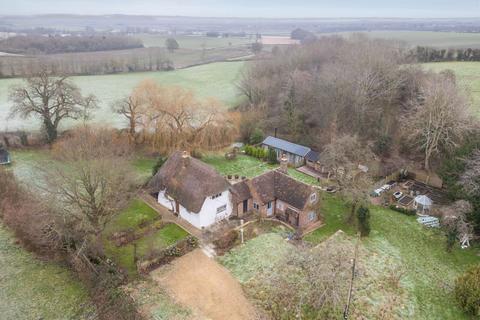 3 bedroom detached house for sale, Eythrope Road, Aylesbury HP17