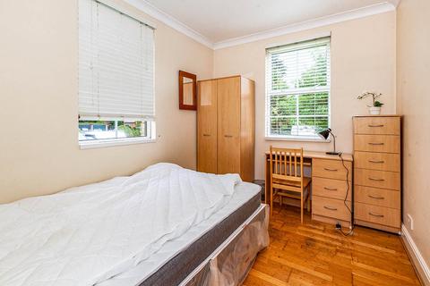 2 bedroom maisonette for sale, Middle Hill, Surrey TW20