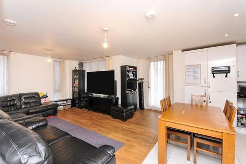 2 bedroom flat for sale, Sherard Road, London SE9