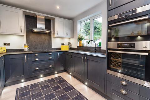 3 bedroom detached house for sale, West Road, Telford TF2