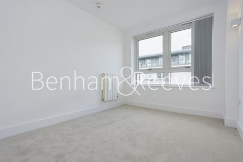 3 bedroom apartment to rent, Cadogan Road, Royal Arsenal Riverside SE18