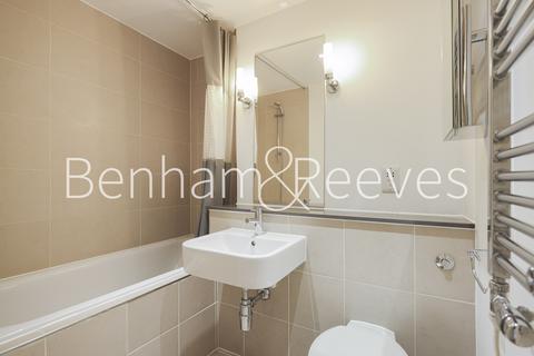 3 bedroom apartment to rent, Cadogan Road, Royal Arsenal Riverside SE18