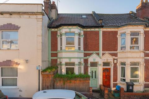 2 bedroom terraced house for sale, Clifton Place, St Jude's