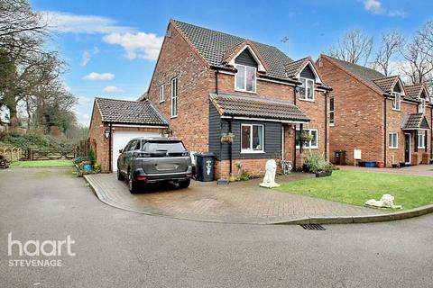 4 bedroom detached house for sale, Oakdell, Stevenage