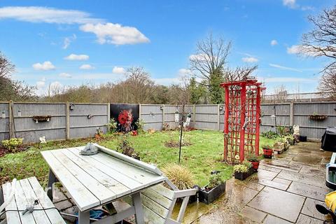 1 Oakdell, Stevenage, SG2 8BZ