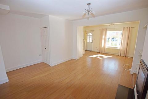 5 bedroom chalet to rent, Hempstead Road, Hempstead, Gillingham