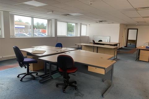 Office to rent, Blackburn Road, Burnley BB12