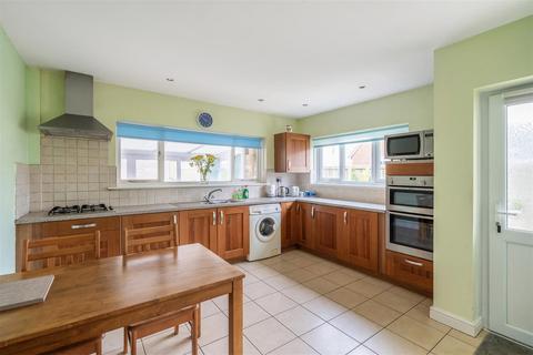 3 bedroom bungalow for sale, Folly Mill Lane, Bridport