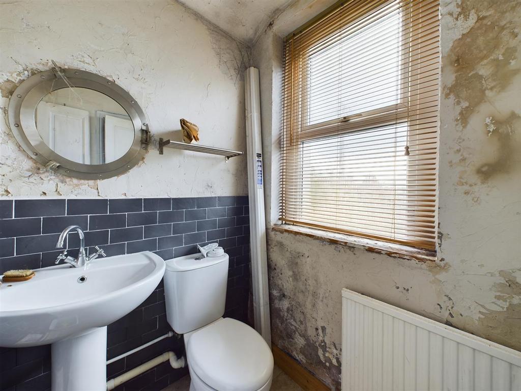 En-Suite Cloakroom