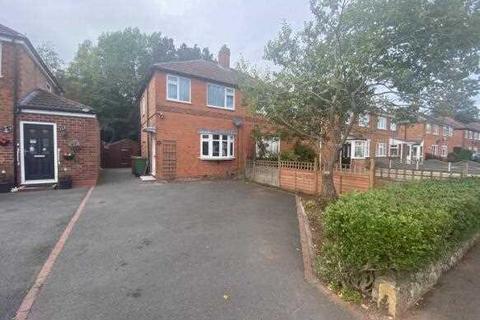 3 bedroom semi-detached house to rent, Solihull B90