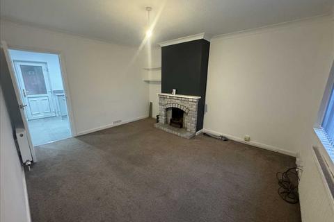 3 bedroom semi-detached house to rent, Solihull B90