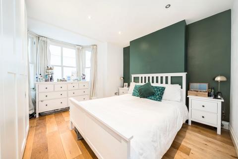 Flat 1, 42 Wellington Gardens, London, SE7 7PH