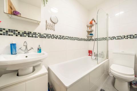 Flat 1, 42 Wellington Gardens, London, SE7 7PH