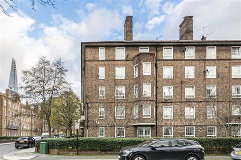 3 bedroom flat for sale, Staple Street, London SE1