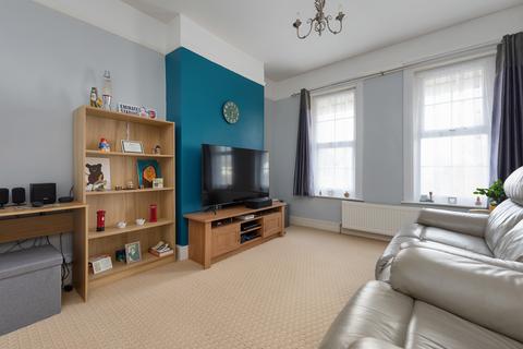 2 bedroom flat for sale, Kingsfield Road, Herne Bay, Kent