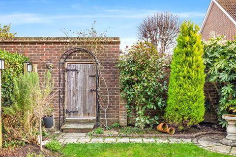 20 Alexander Close, Bognor Regis, PO21 4PL