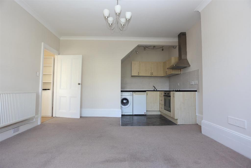 3, 119 Ditchling Road new Lounge kitchen.JPG