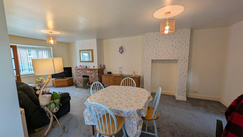 Dining Area.jpg