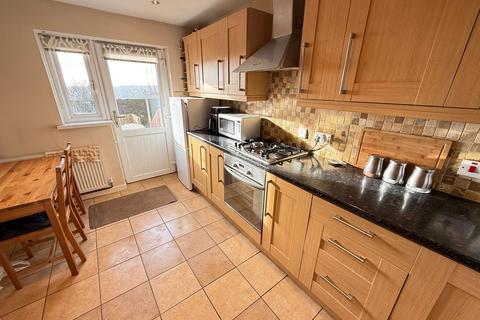 2 bedroom townhouse for sale, Church Side Close, Halifax HX3