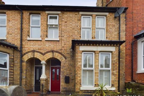 3 bedroom terraced house for sale, Park Avenue, Oswestry