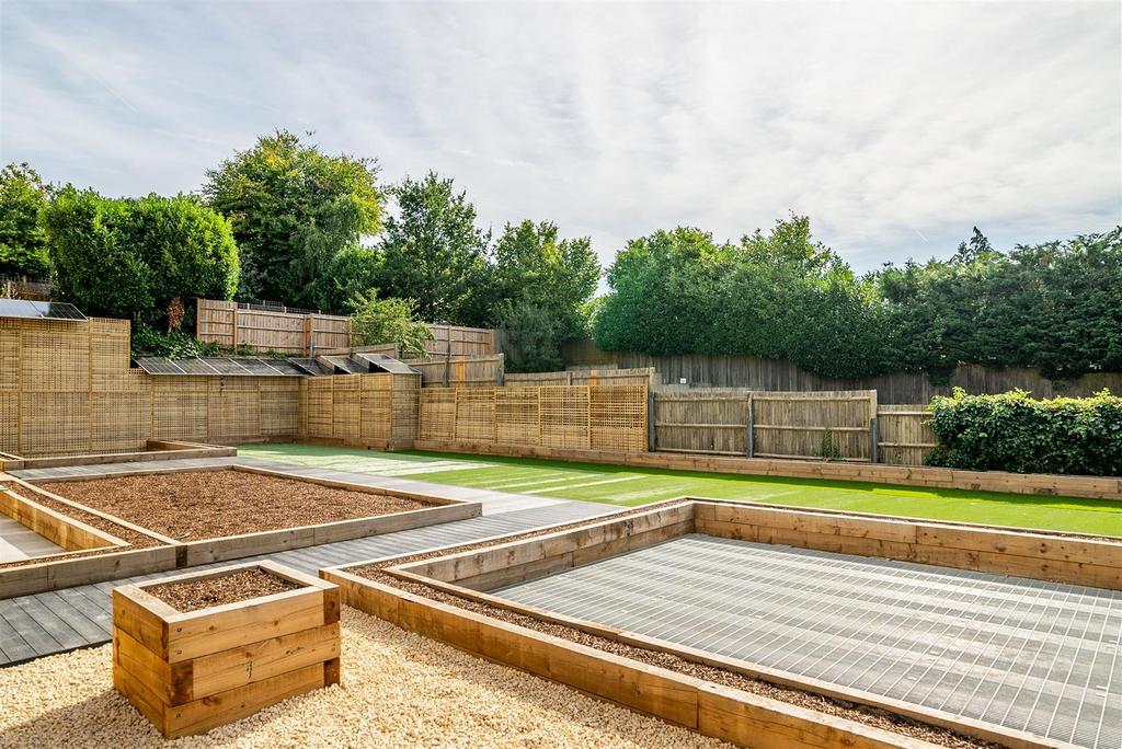 Garden 3.jpg