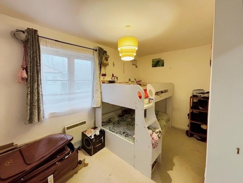 D9cad6c4-Bedroom 201.jpg