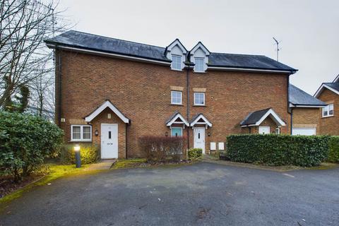 3 bedroom maisonette to rent, Fourdrinier Way, Apsley