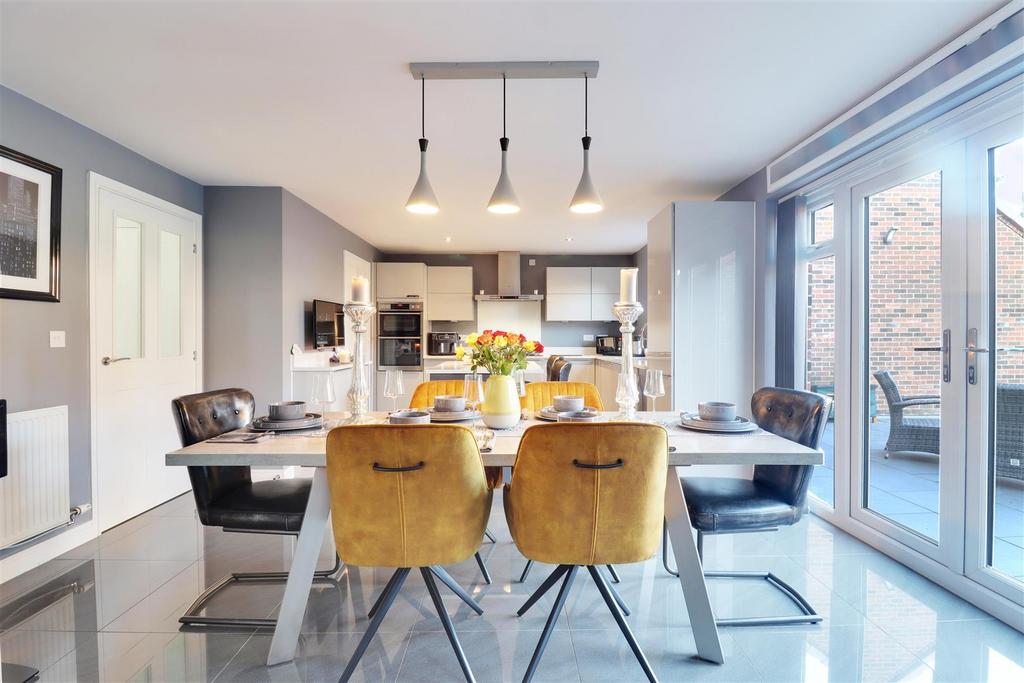 Living dining kitchen