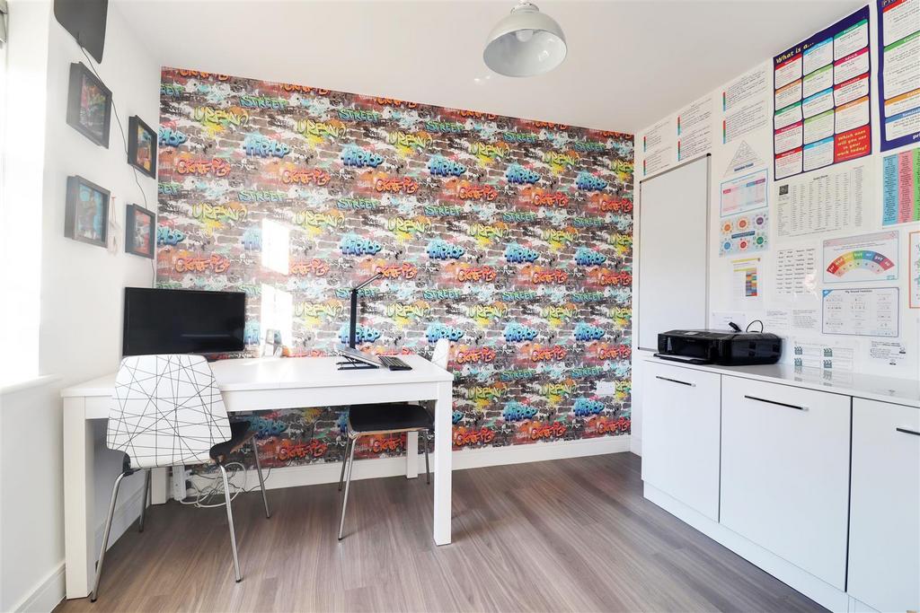 Sitting room / office