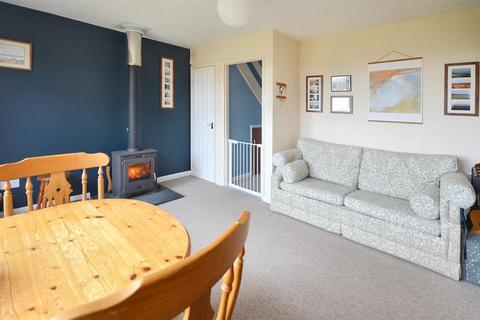 2 bedroom end of terrace house for sale, Elizabeth Gardens, Henstridge, Templecombe