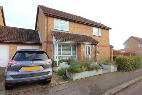 3 bedroom semi-detached house for sale, Wynn Close, Baldock, SG7