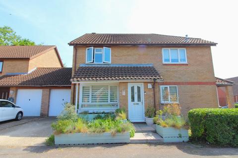 3 bedroom semi-detached house for sale, Wynn Close, Baldock, SG7