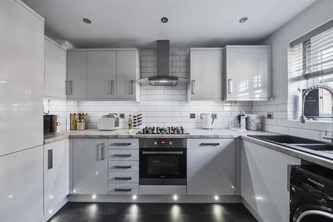 45 Ger Y Nant, Birchgrove, Swansea, SA7 0HD