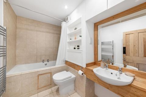 21a Station Road, London, SE20 7BE