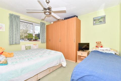 53 Copperfields, Lydd, Romney Marsh, TN29 9UU