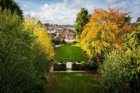 4 bedroom detached house for sale, York Road, Haxby, York