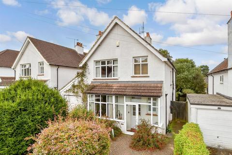 3 bedroom detached house for sale, Highlands Avenue, Leatherhead, Surrey