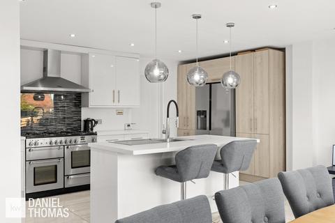 23 Amesbury, Waltham Abbey, EN9 3LH