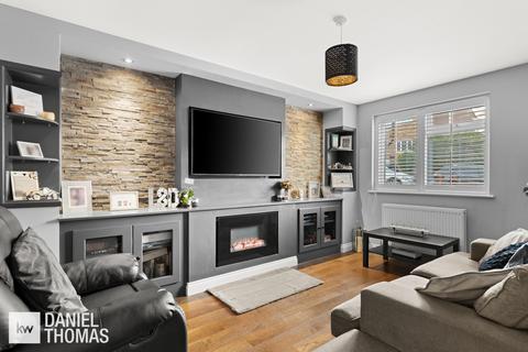 23 Amesbury, Waltham Abbey, EN9 3LH