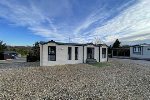 2 bedroom detached bungalow to rent, Solihull B94