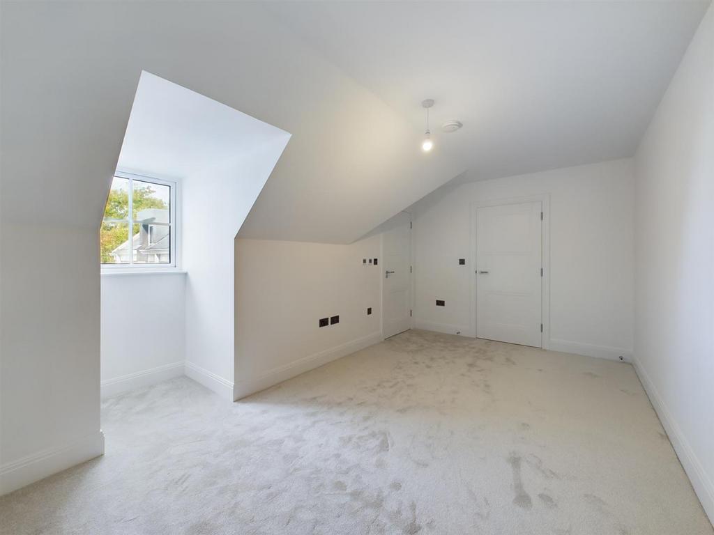 CAM04092 G0-PR0021-STILL024.jpg