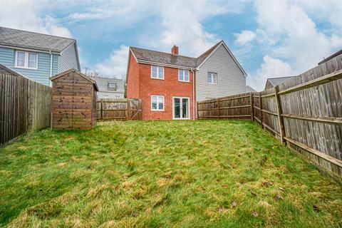18 Redgrove Close, Bexhill-on-sea, TN39 5FD