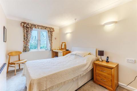 2 bedroom retirement property for sale, Alcester Road, Stratford-Upon-Avon CV37