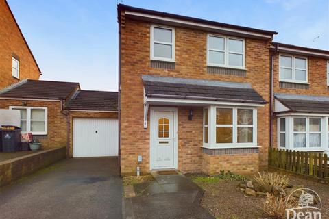 3 bedroom semi-detached house for sale, Boseley Way, Cinderford