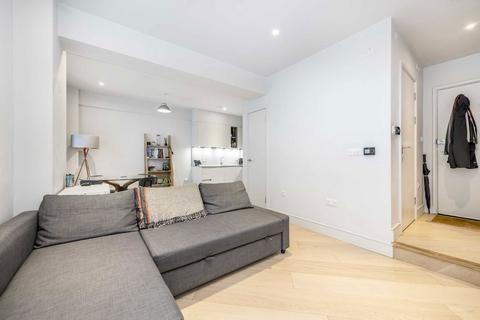 1 bedroom flat for sale, Market Place, Brentford TW8