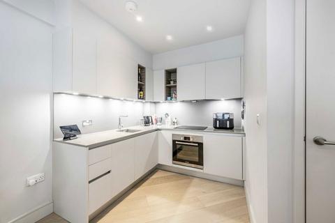 1 bedroom flat for sale, Market Place, Brentford TW8