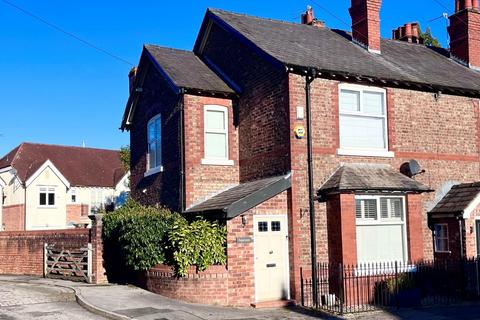 2 bedroom end of terrace house for sale, Knutsford Road, Alderley Edge