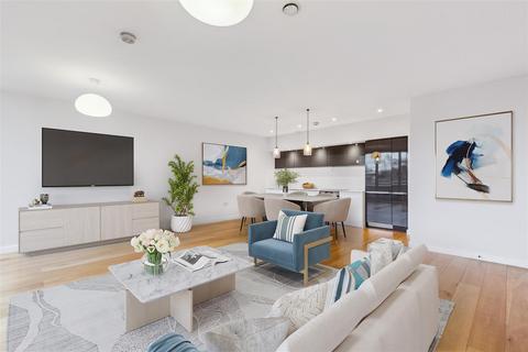 Colonial Drive, London, W4
