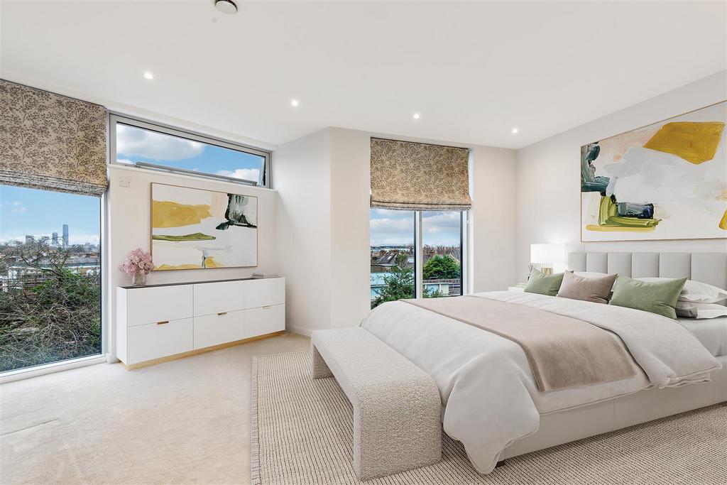 Edmunds House, W4 - FOR SALE