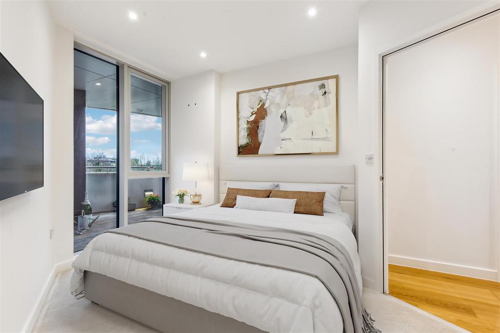 Edmunds House, W4 - FOR SALE